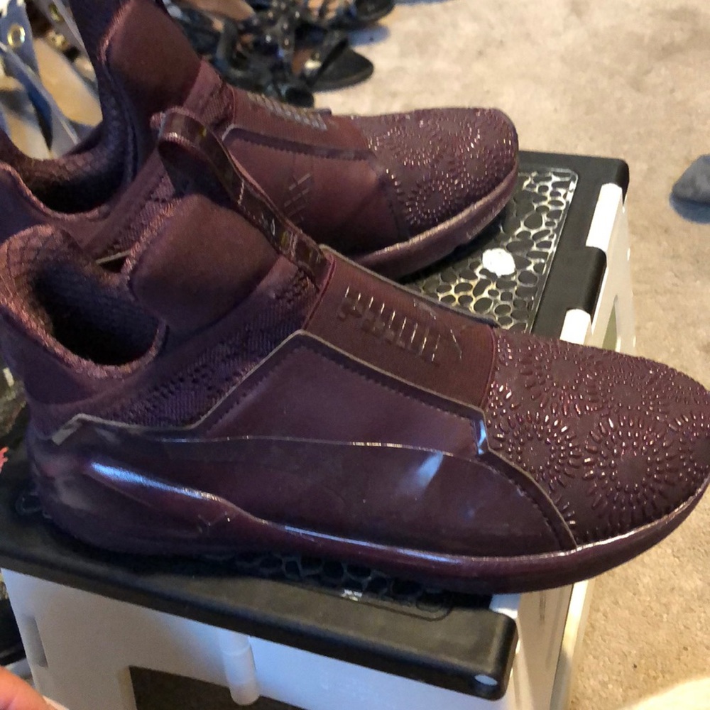 Maroon Puma size 7